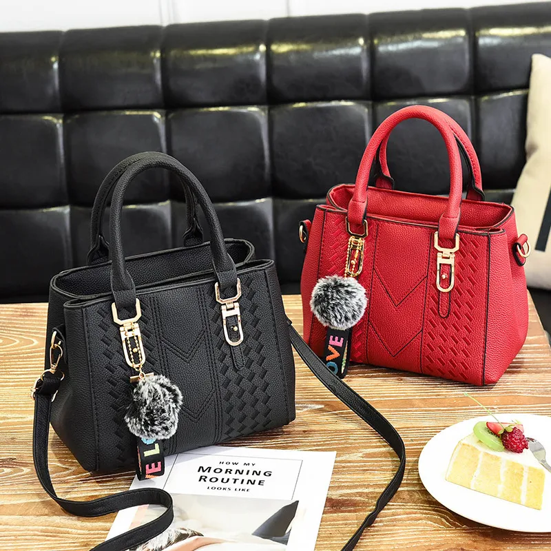 Solid Color Medium PU Leather Platinum Bag For Women Featuring Zipper Closure In Streetwear Style
