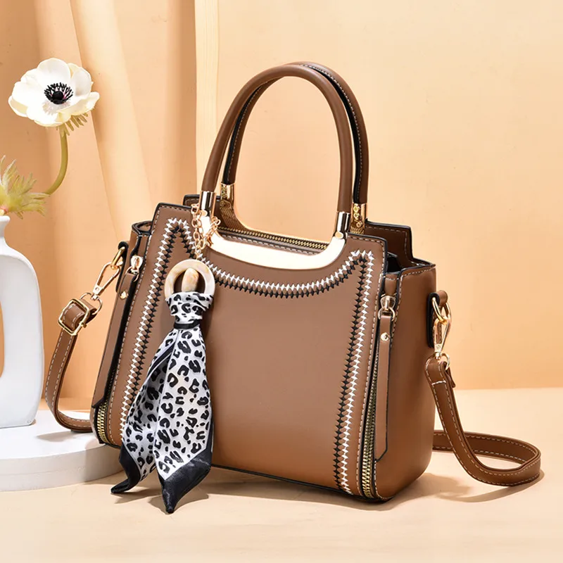 Large Solid Color Pu Leather Handbag For Women With Zipper Closure In Artistic Guofeng Style
